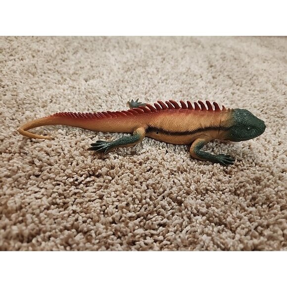 Lot Of 2 Plastic Lizard FIGURINES - Picture 8 of 9